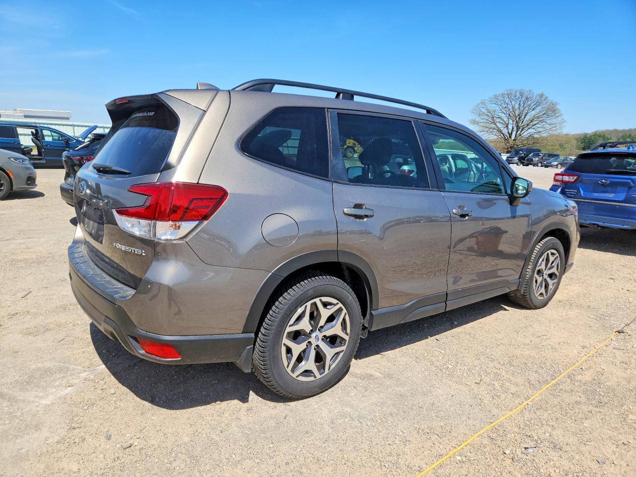 Subaru Forester Premium CVT 2021