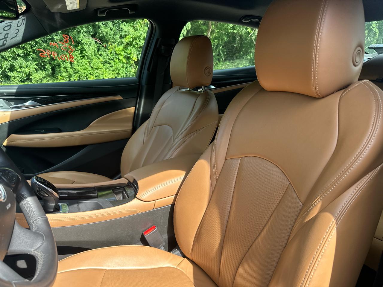 Buick LaCrosse 4dr Sdn Essence FWD 2018