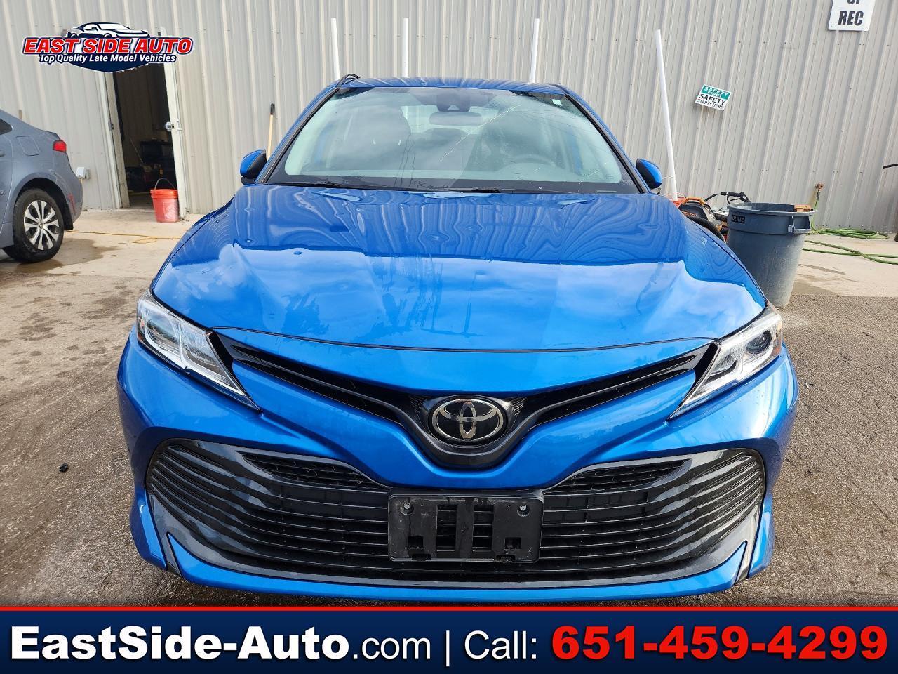 2020 Toyota Camry 2.5 Auto LE's photo
