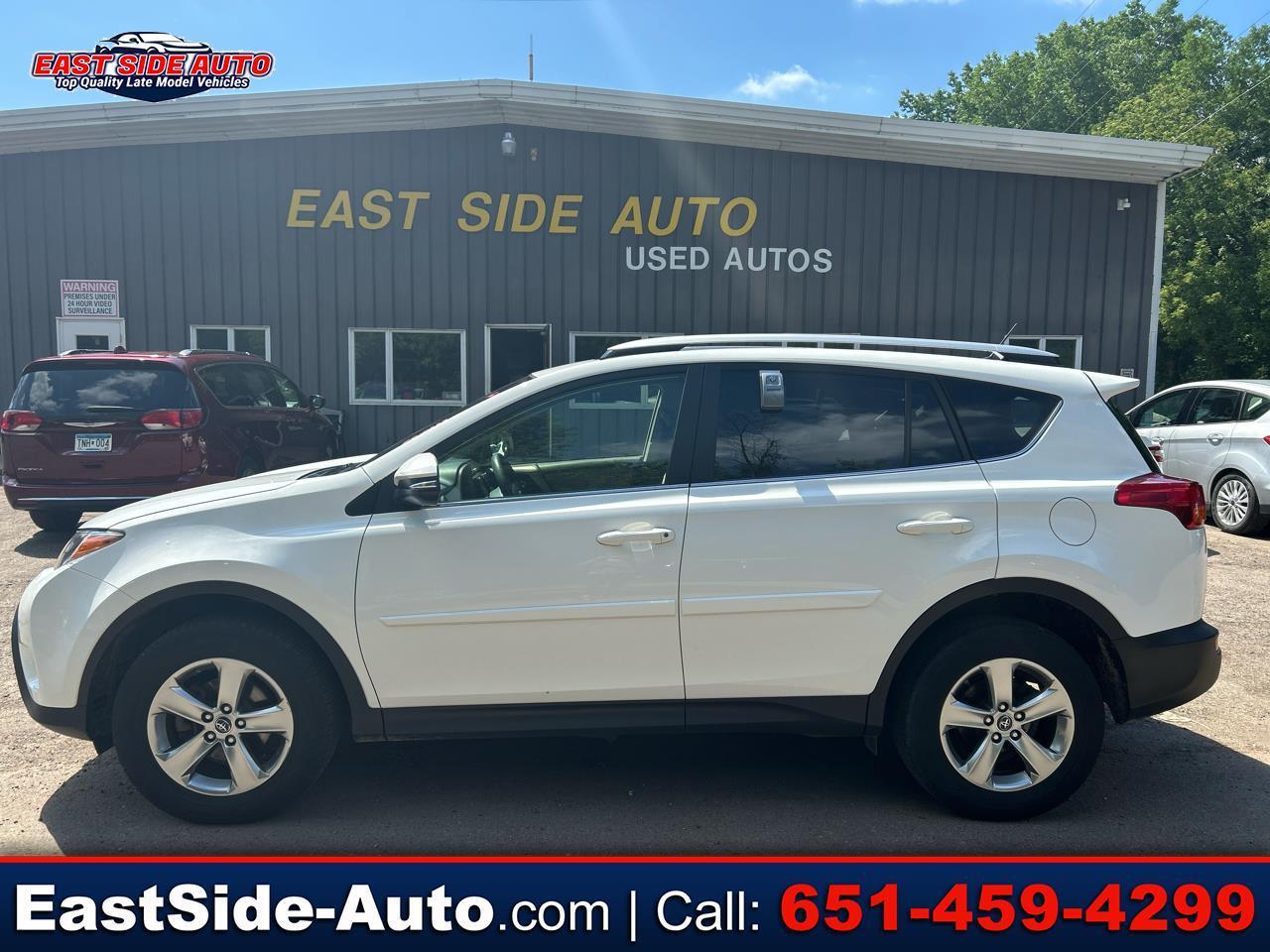 Toyota RAV4 AWD 4dr XLE (Natl) 2015