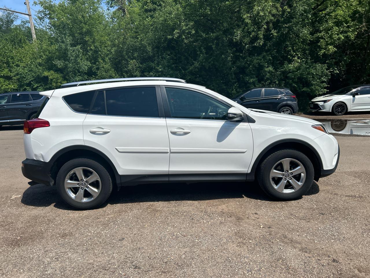 Toyota RAV4 AWD 4dr XLE (Natl) 2015