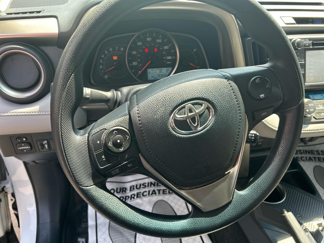Toyota RAV4 AWD 4dr XLE (Natl) 2015