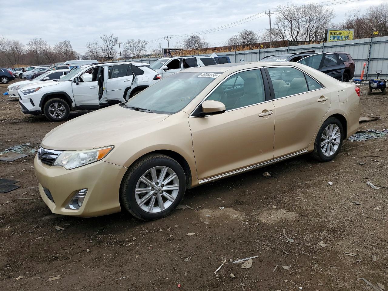 Toyota Camry 4dr Sdn V6 Auto SE (Natl) 2012