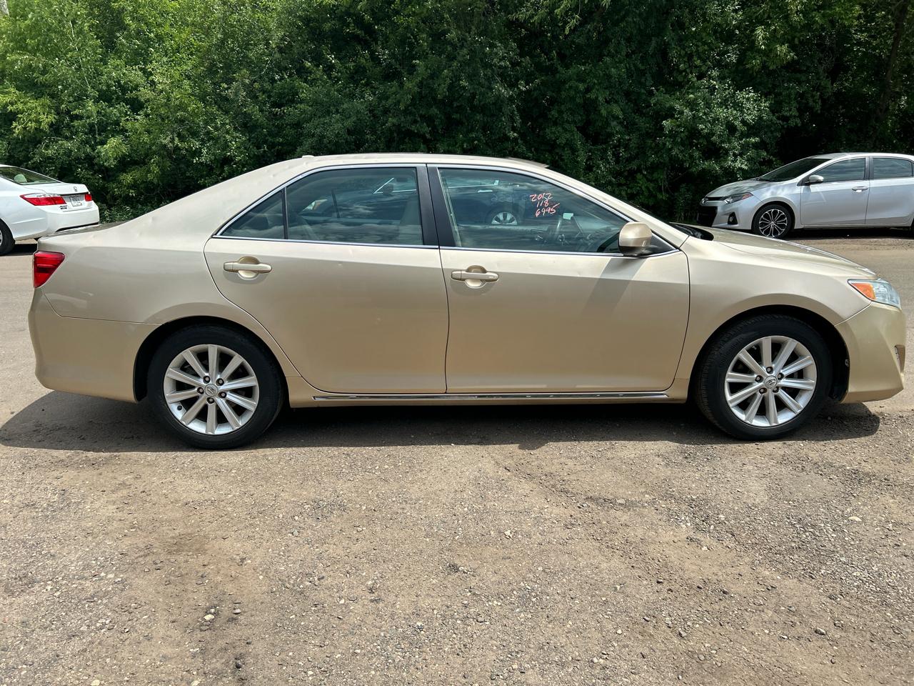 Toyota Camry 4dr Sdn V6 Auto SE (Natl) 2012