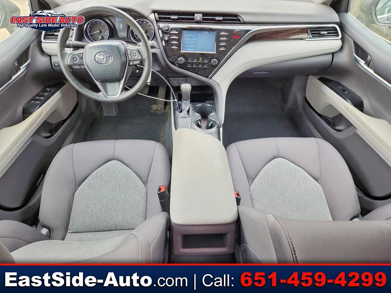 Toyota Camry XLE Auto (Natl) 2018