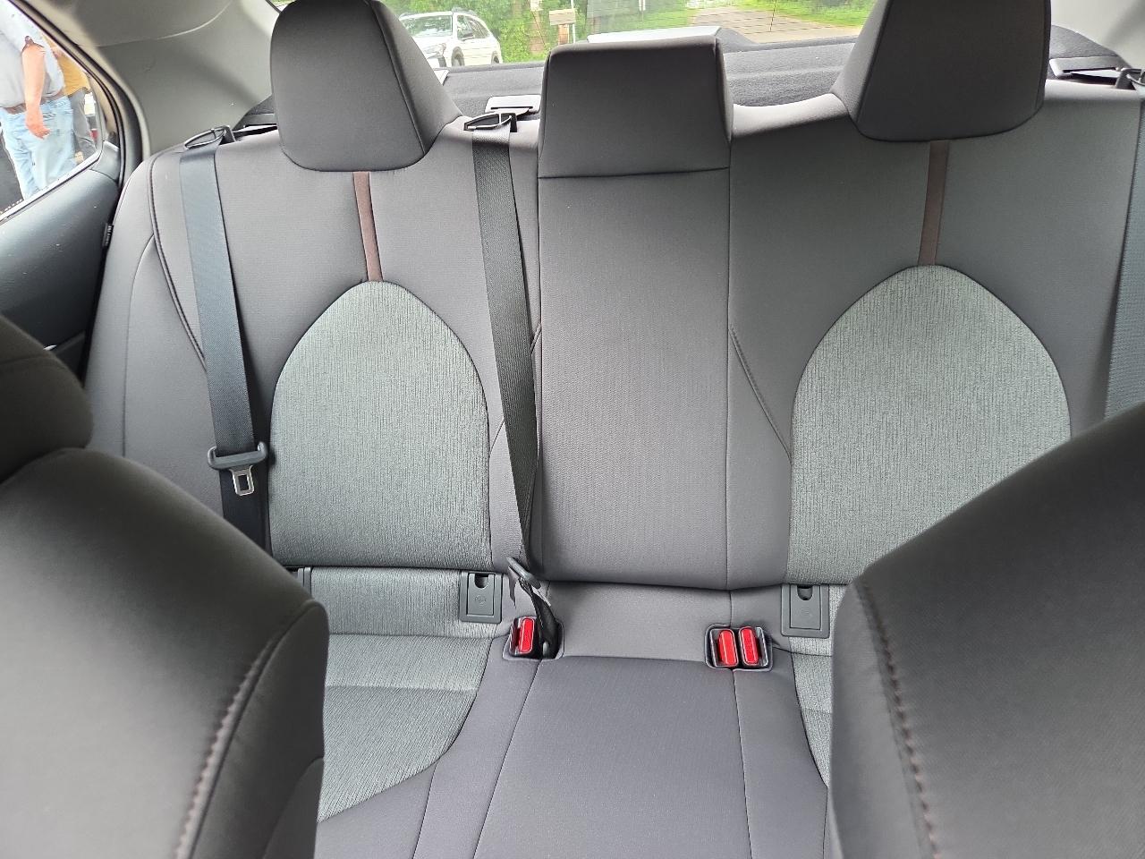 Toyota Camry LE Auto (Natl) 2018