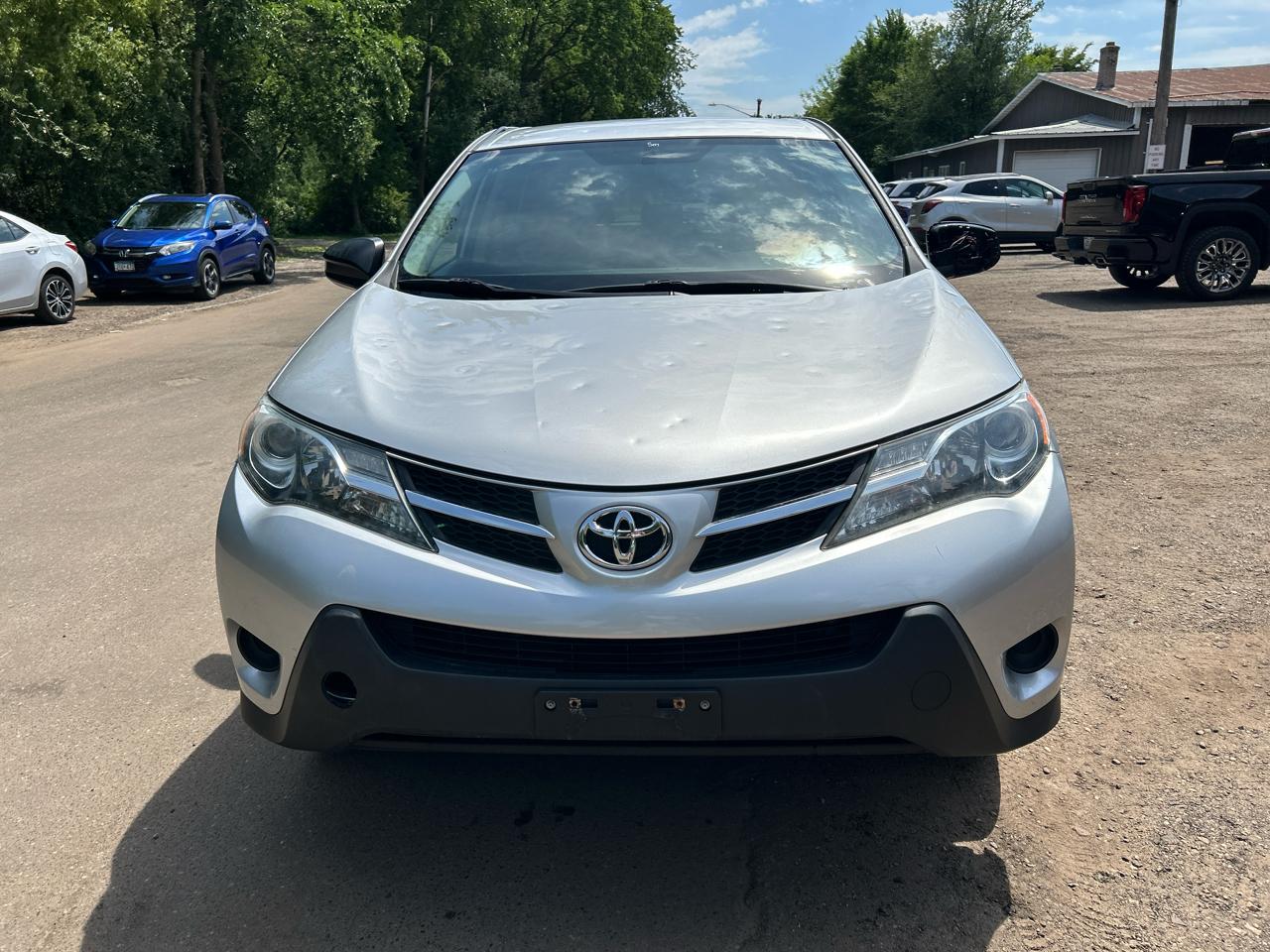 Toyota RAV4 AWD 4dr LE (Natl) 2015