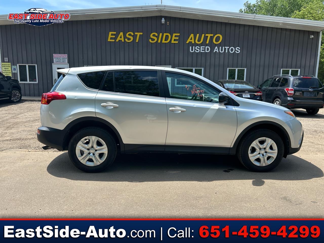 Toyota RAV4 AWD 4dr LE (Natl) 2015