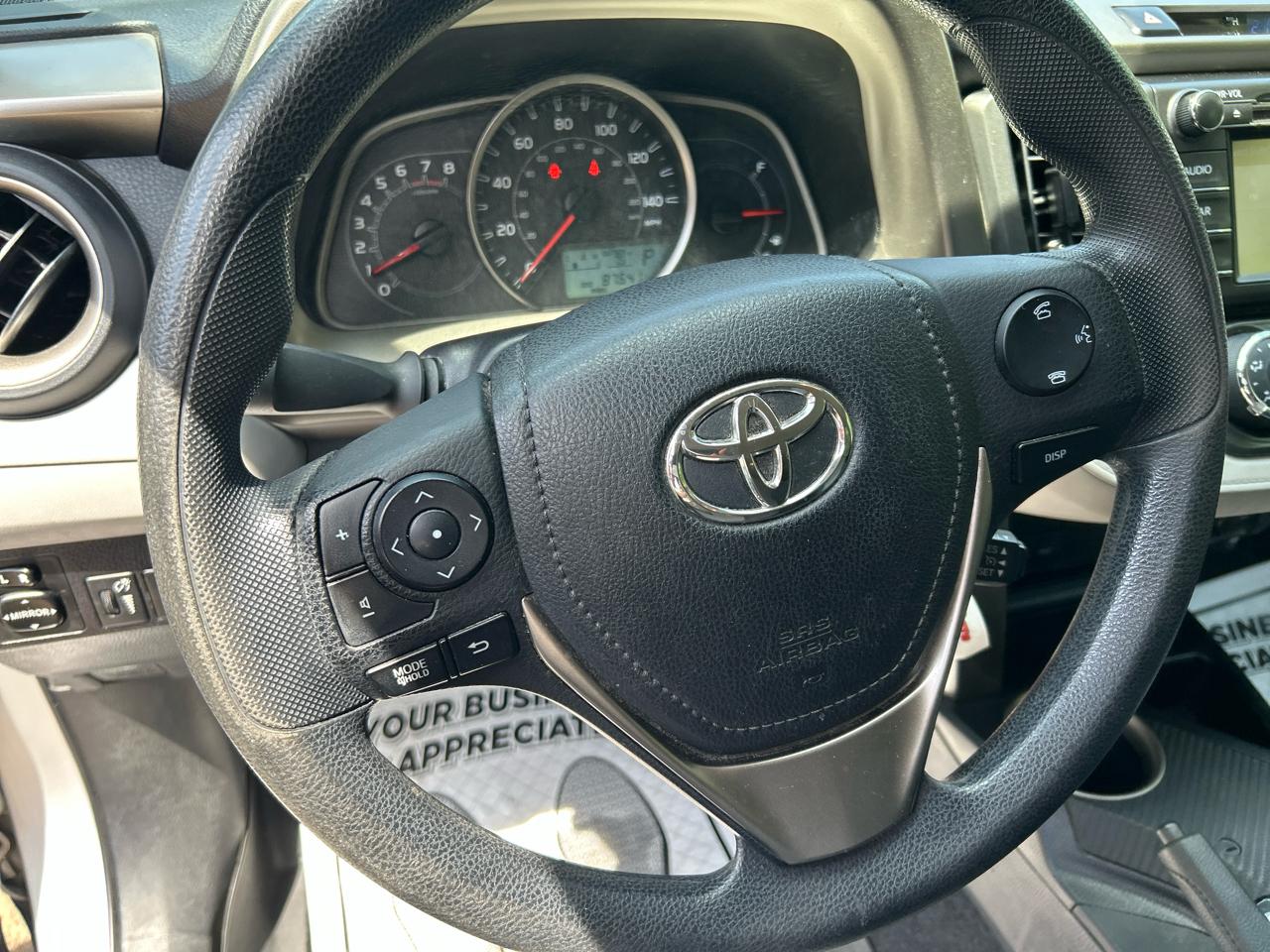 Toyota RAV4 AWD 4dr LE (Natl) 2015