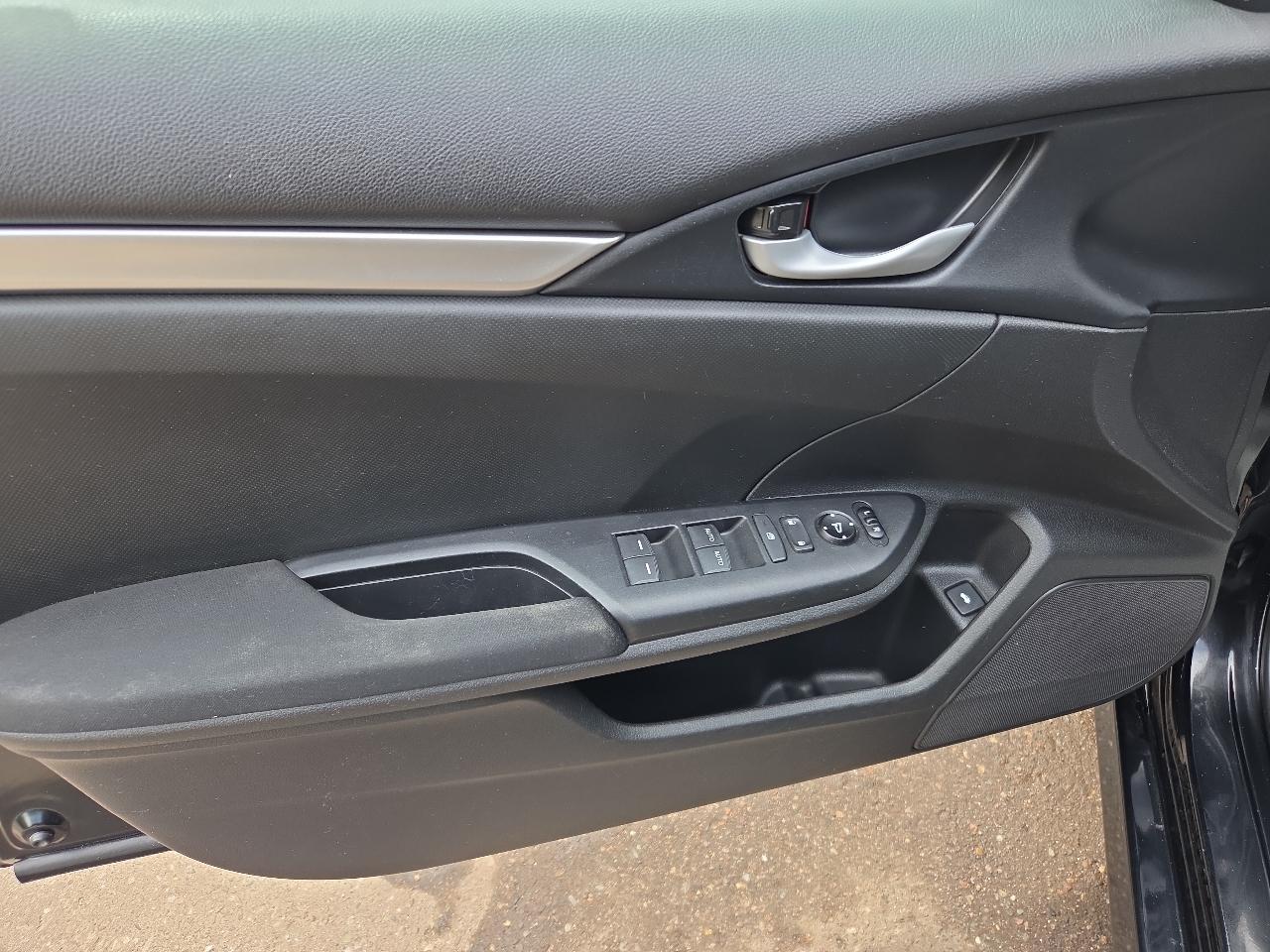 Honda Civic Sedan LX CVT 2018