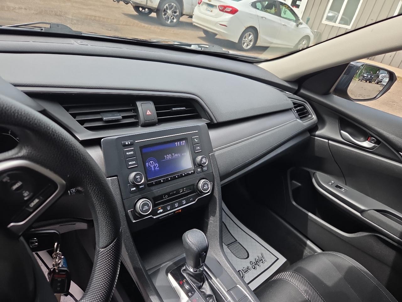 Honda Civic Sedan LX CVT 2018