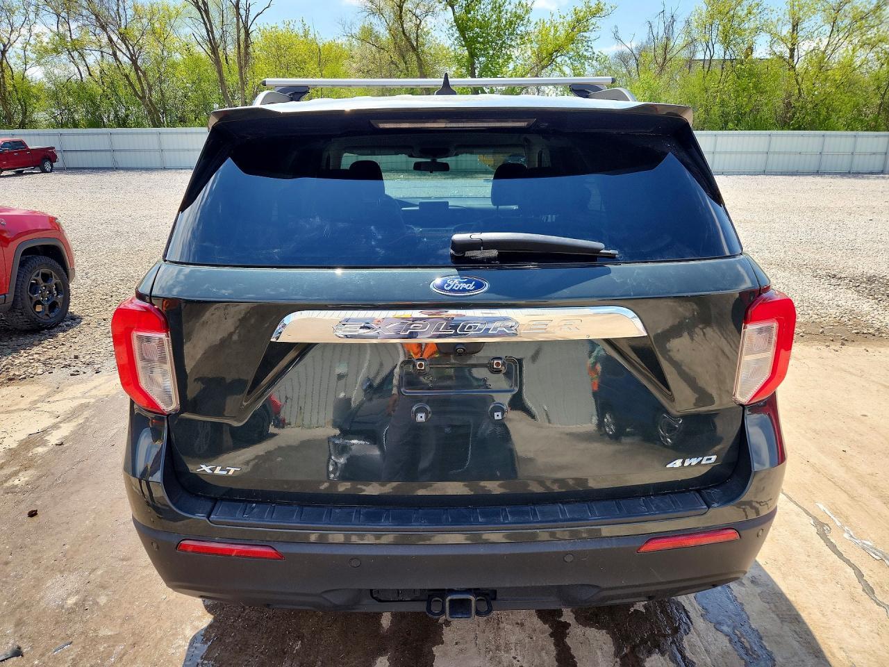 Ford Explorer XLT 4WD 2022