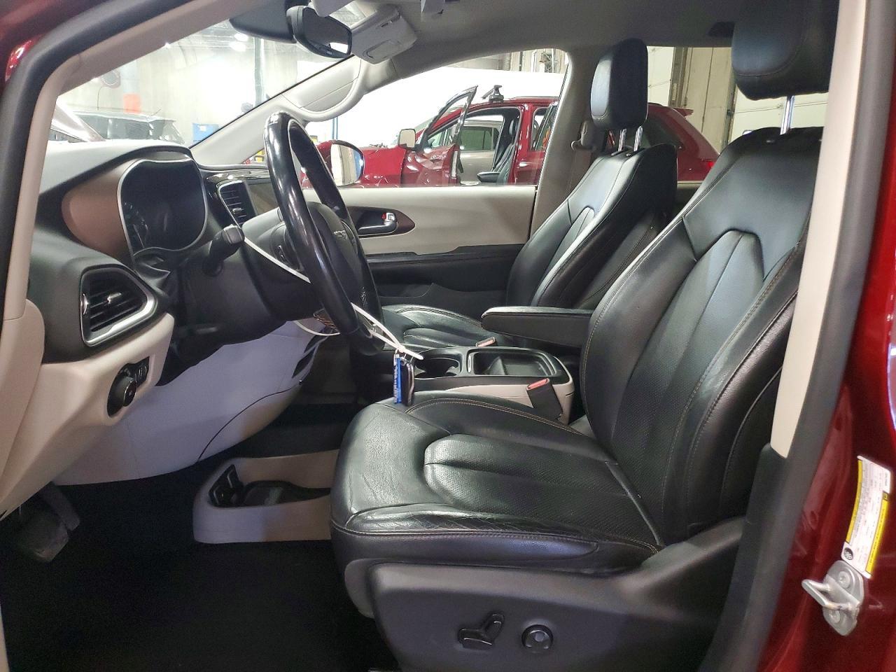Chrysler Pacifica Touring L FWD 2019