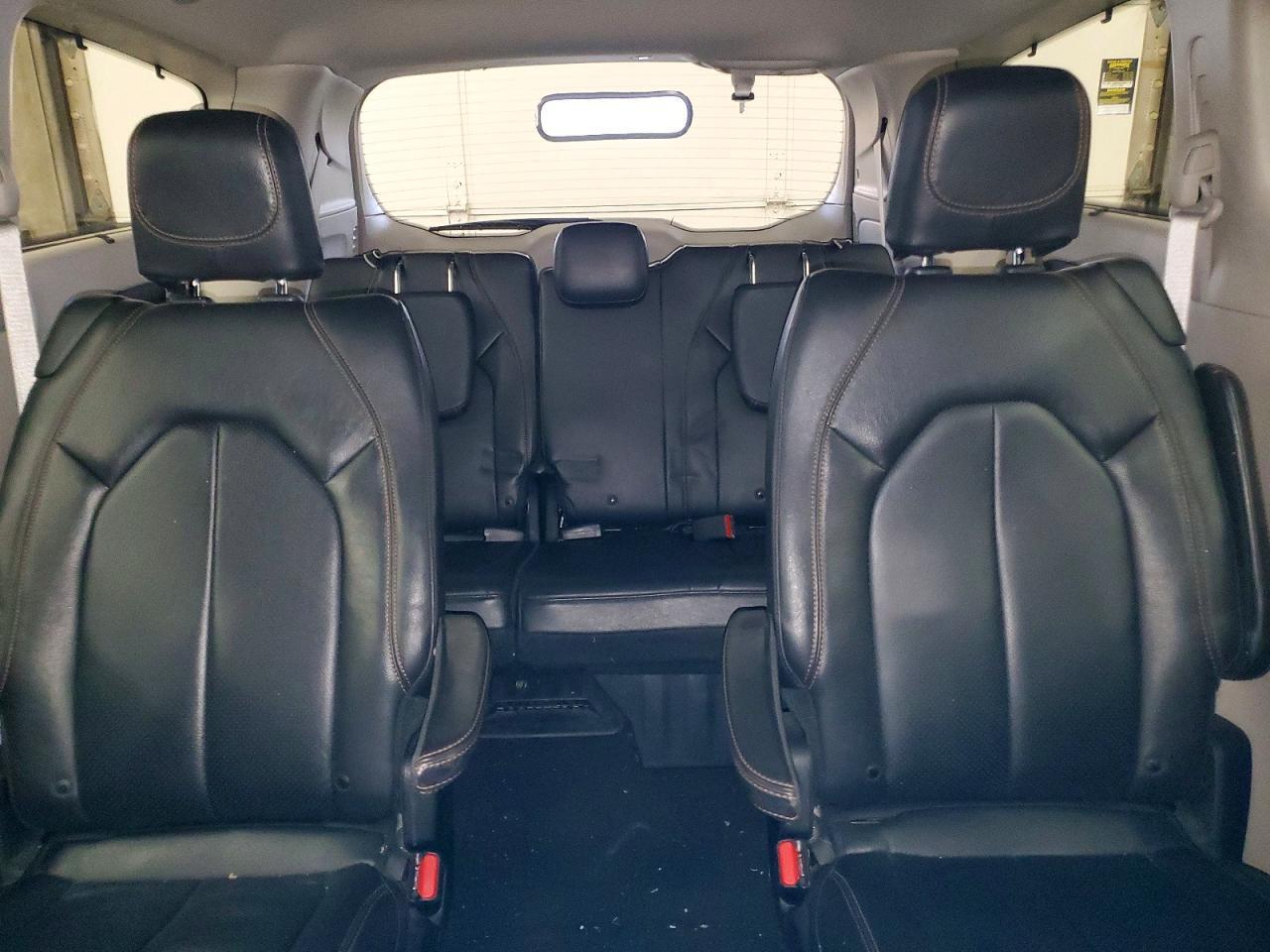 Chrysler Pacifica Touring L FWD 2019