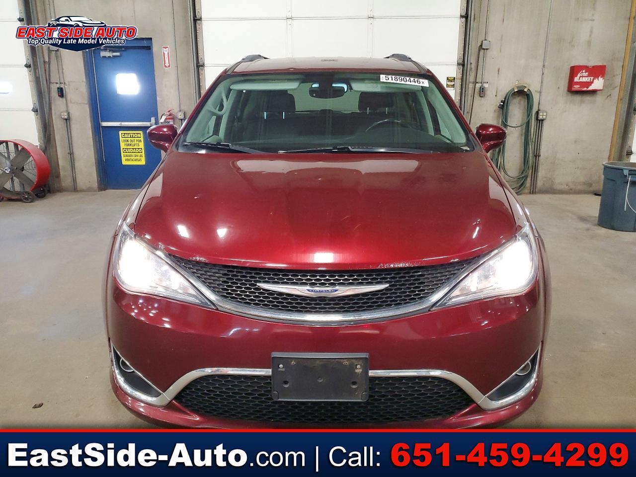 Chrysler Pacifica Touring L FWD 2019