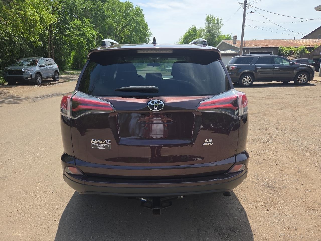 Toyota RAV4 AWD 4dr LE (Natl) 2016