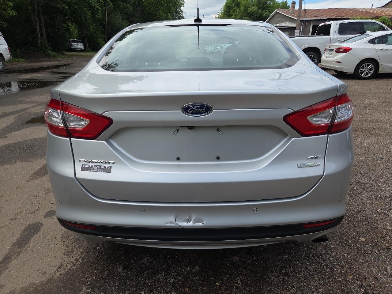 Ford Fusion 4dr Sdn SE FWD 2016