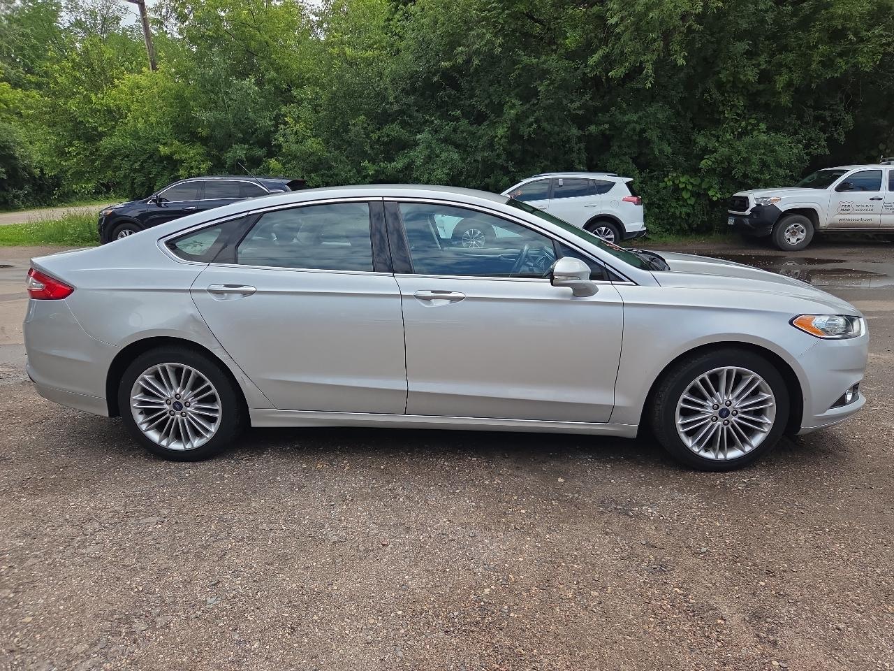 Ford Fusion 4dr Sdn SE FWD 2016