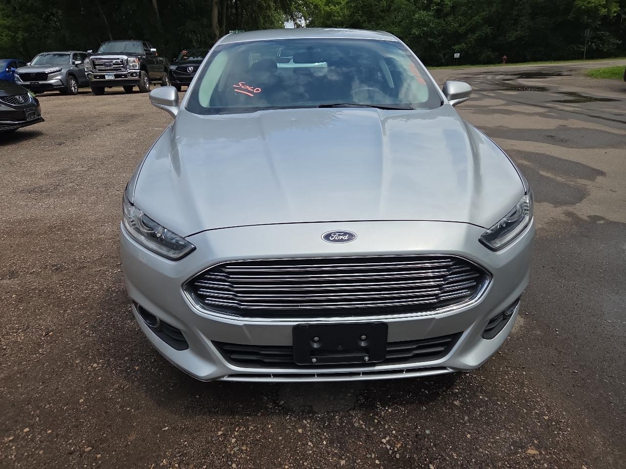 Ford Fusion 4dr Sdn SE FWD 2016