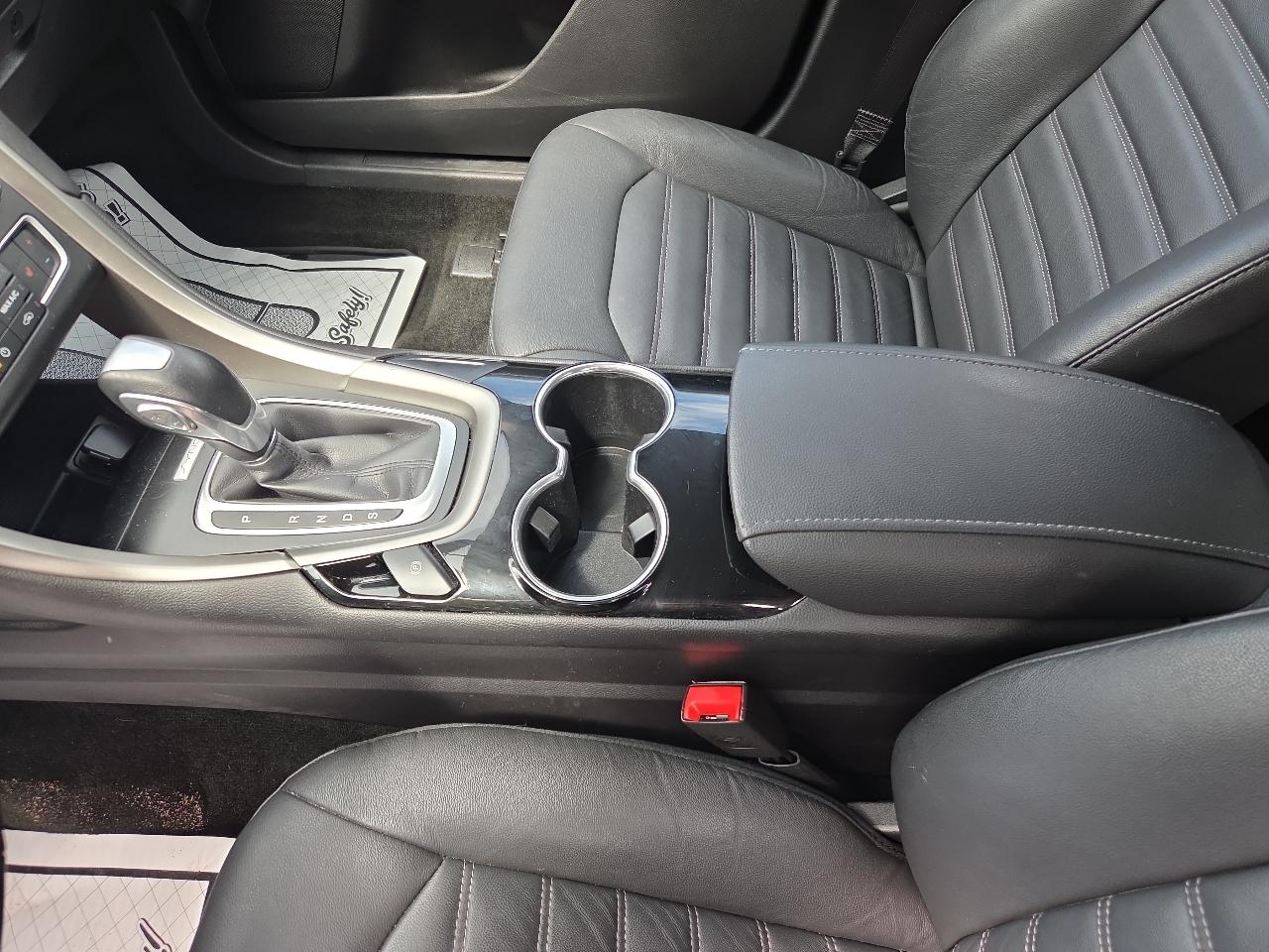 Ford Fusion 4dr Sdn SE FWD 2016