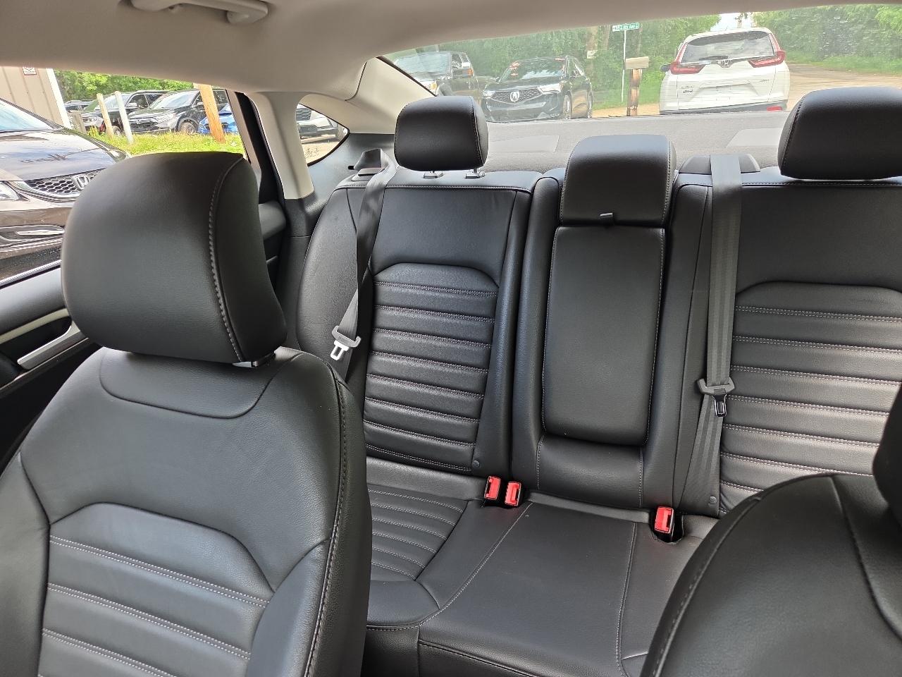 Ford Fusion 4dr Sdn SE FWD 2016