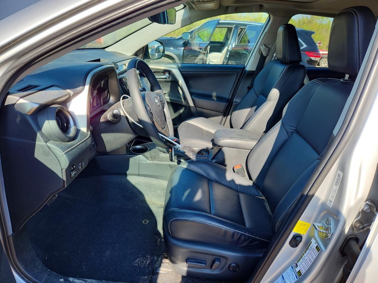 Toyota RAV4 AWD 4dr Limited (Natl) 2015