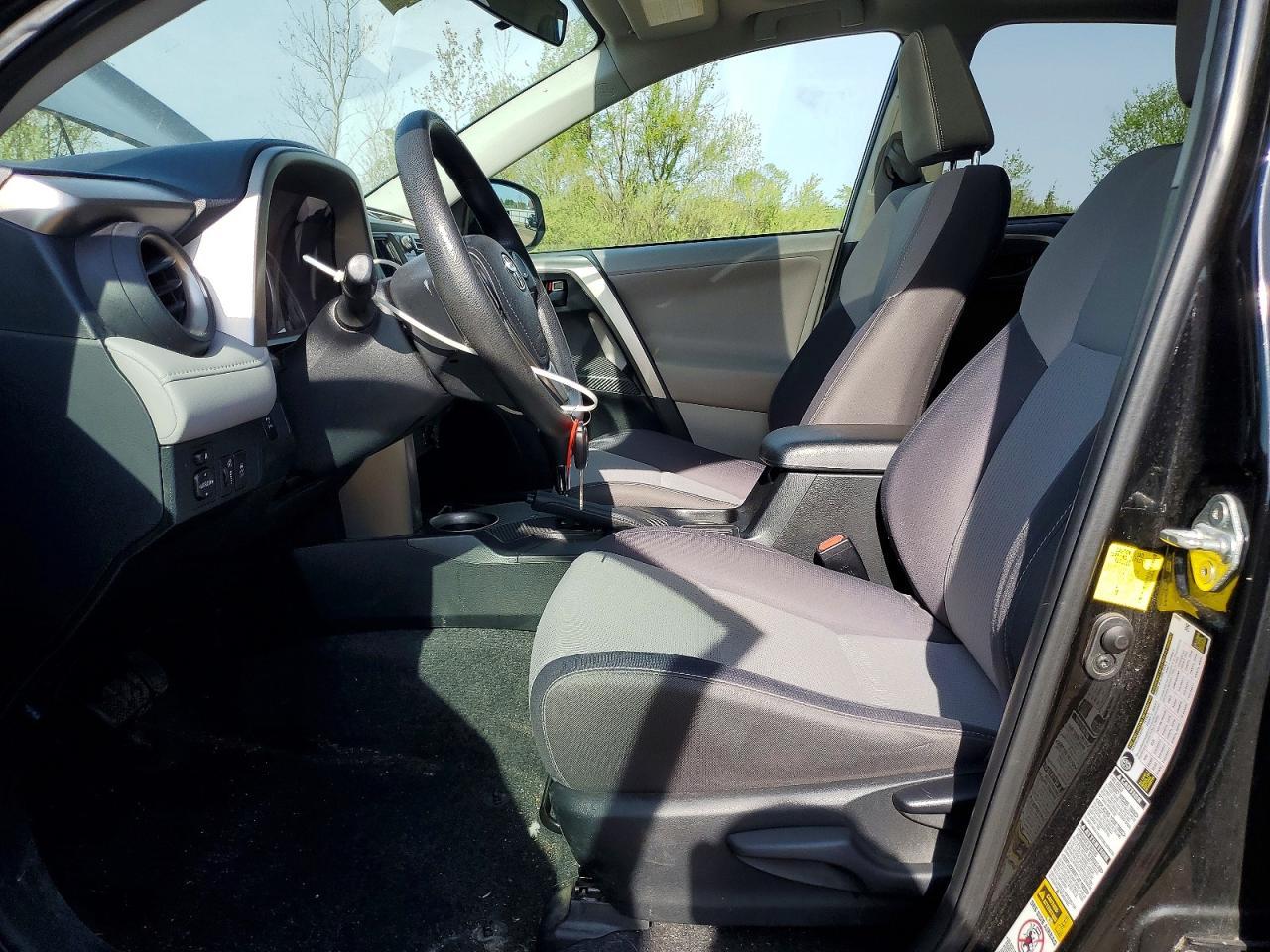 Toyota RAV4 AWD 4dr XLE (Natl) 2013
