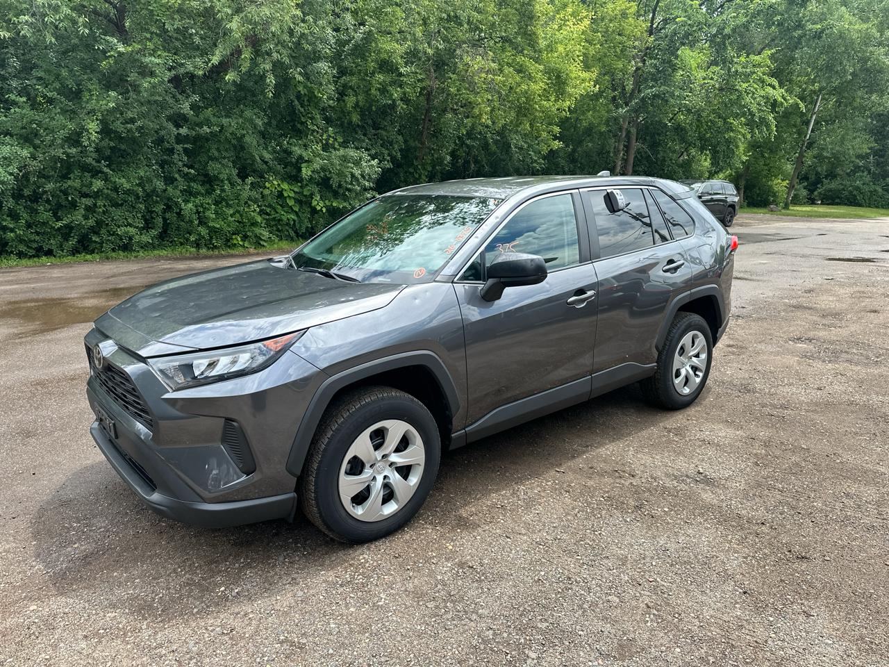 Toyota RAV4 LE AWD (Natl) 2022