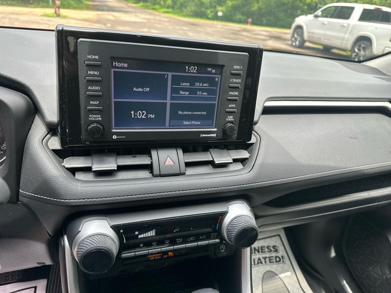 Toyota RAV4 LE AWD (Natl) 2022