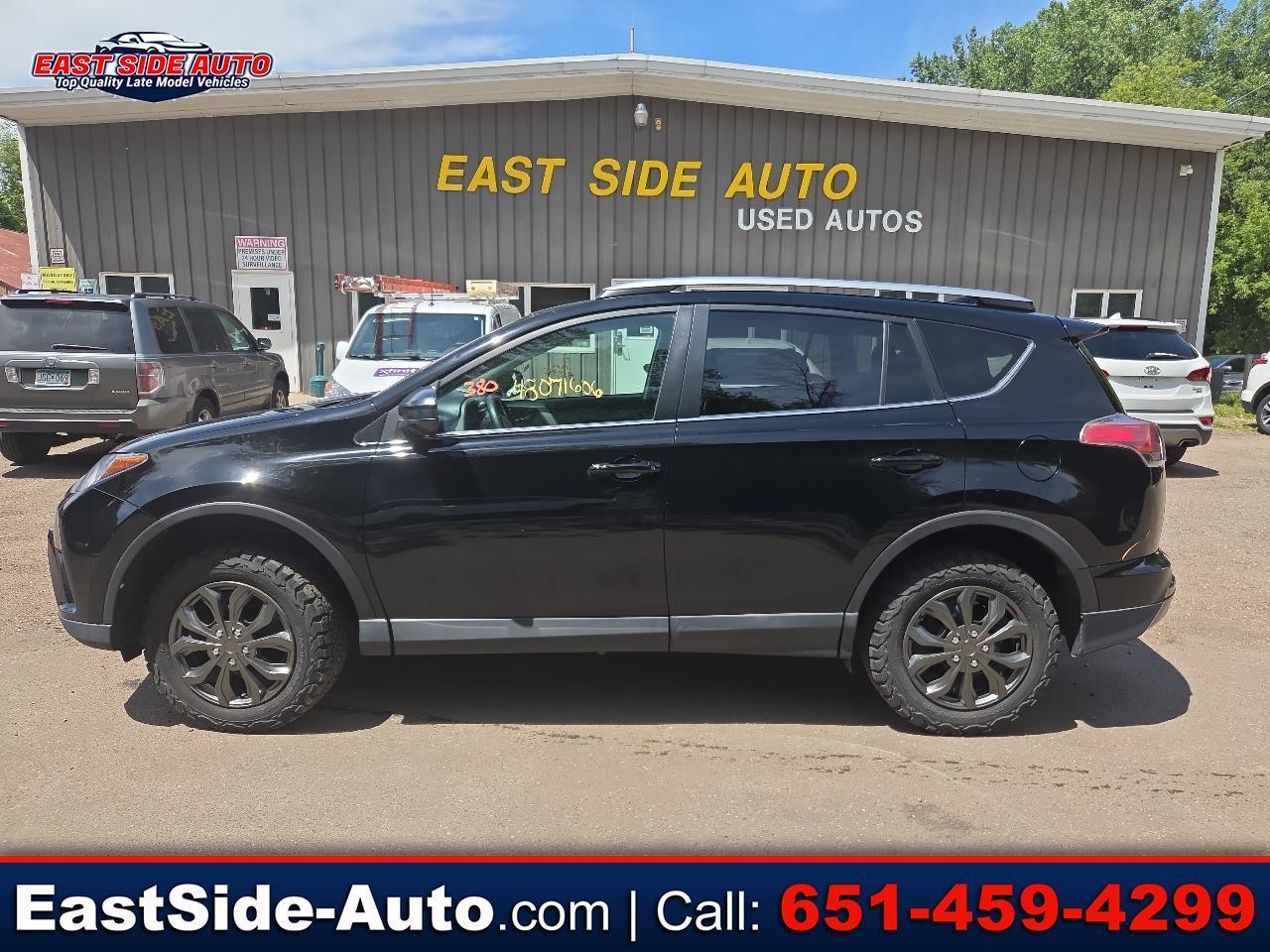 Toyota RAV4 LE FWD (Natl) 2018