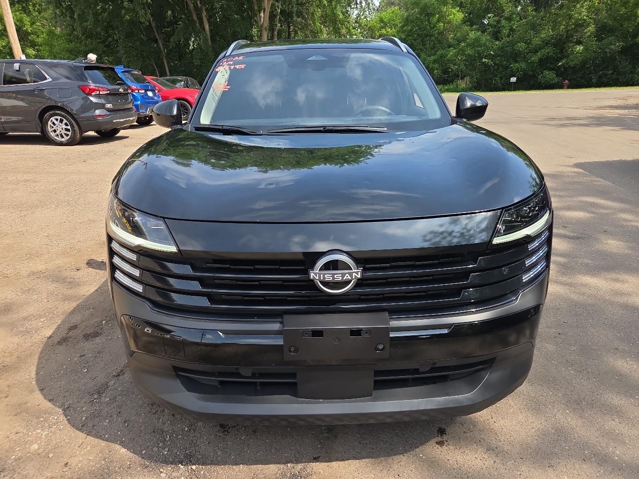 Nissan Kicks SV AWD 2025