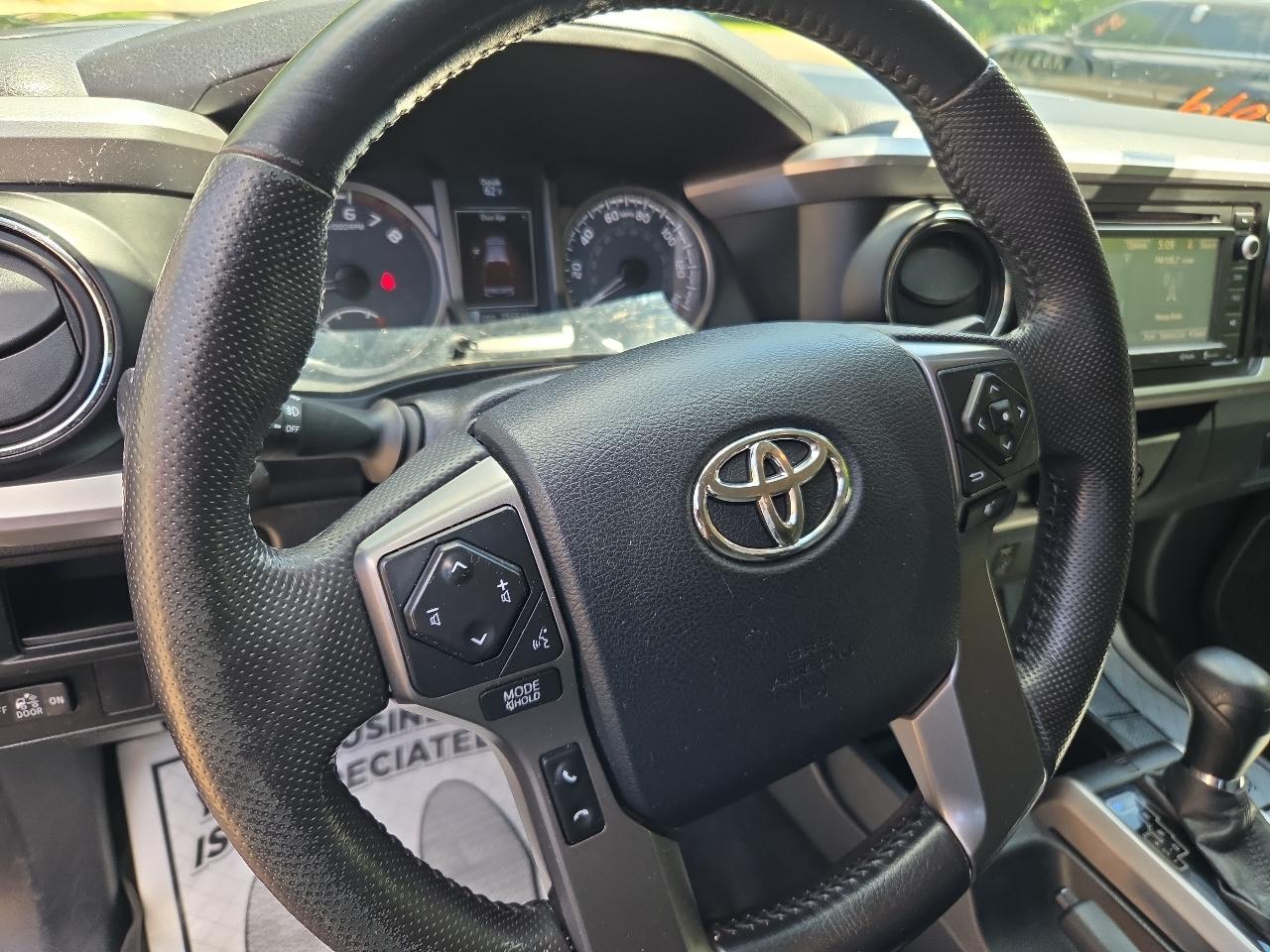 Toyota Tacoma 4WD Double Cab LB V6 AT SR5 (Natl) 2016