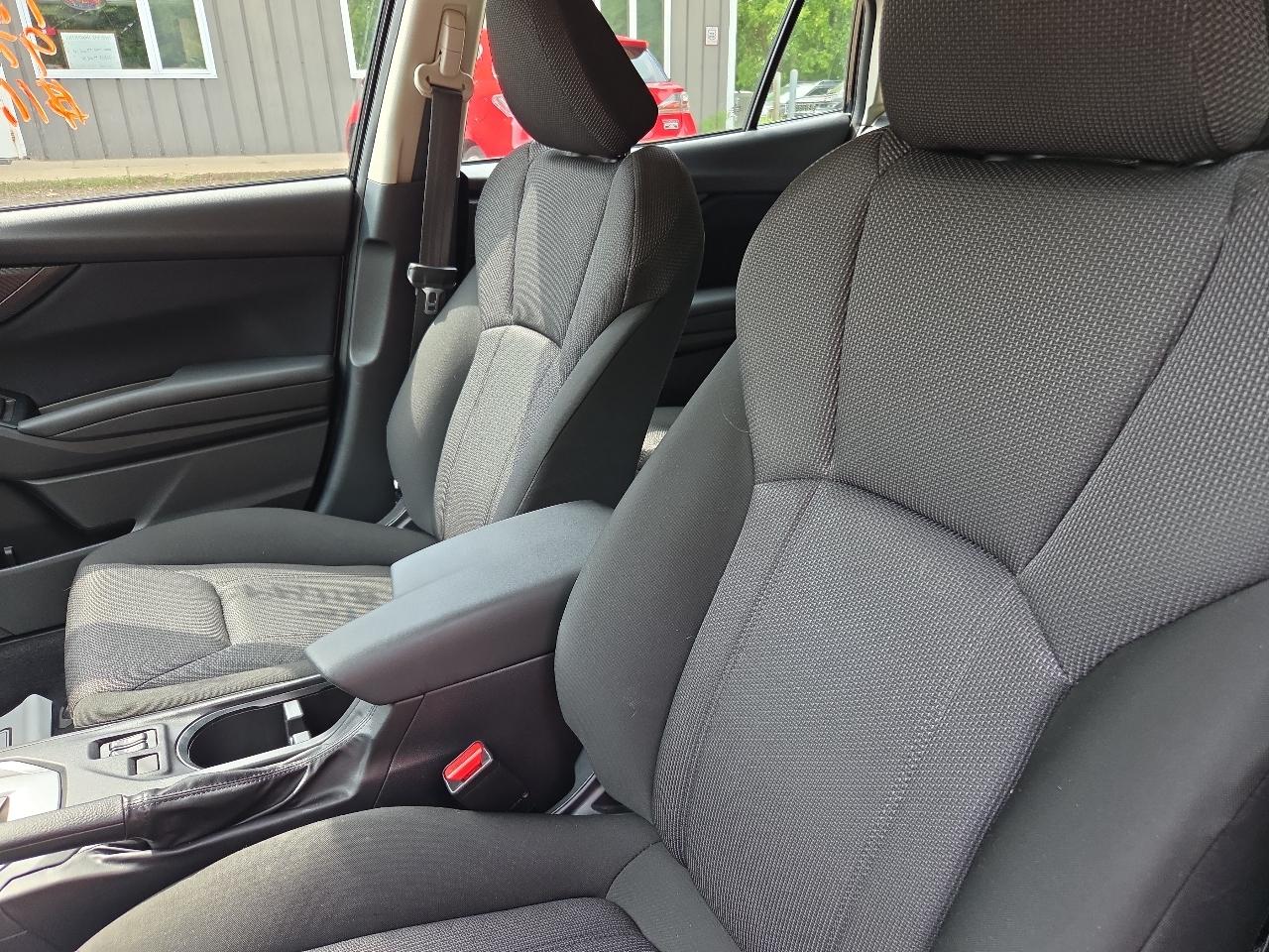 Subaru Impreza 2.0i Premium 5-door CVT 2017