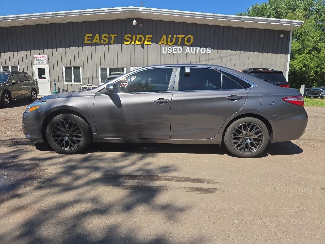 Toyota Camry 4dr Sdn I4 Auto XLE (Natl) 2016