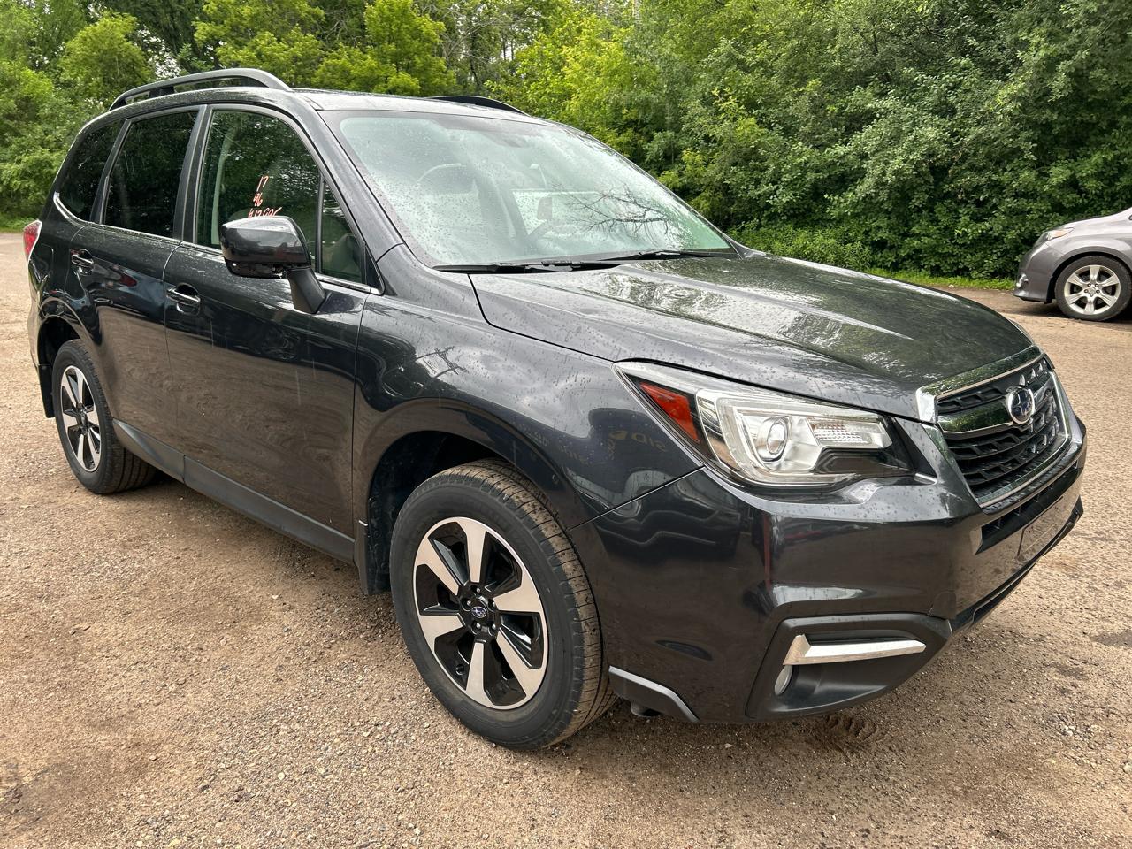 Subaru Forester 2.5i Limited CVT 2017