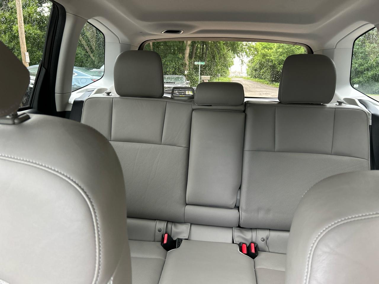 Subaru Forester 2.5i Limited CVT 2017