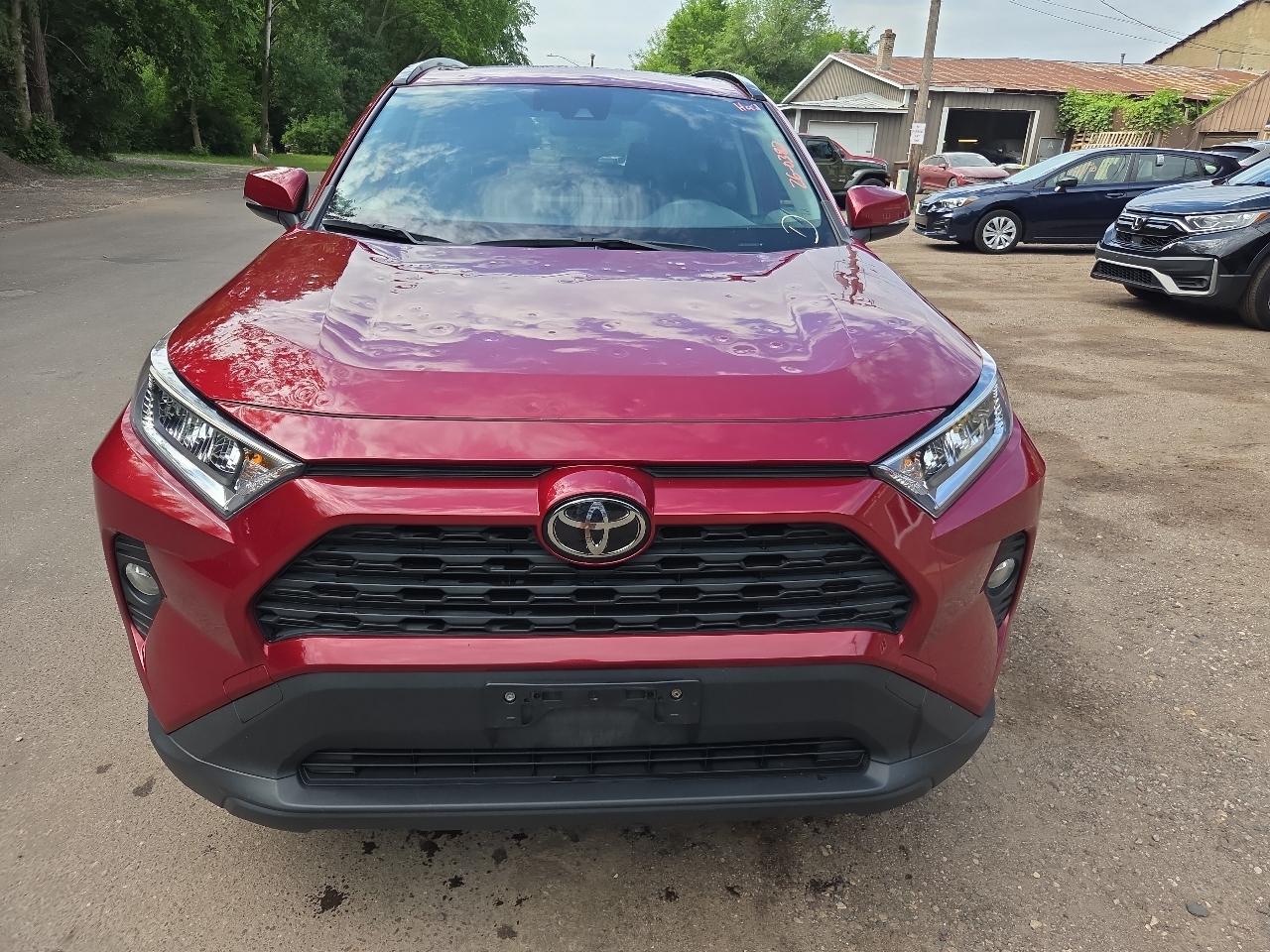 Toyota RAV4 XLE AWD (Natl) 2019