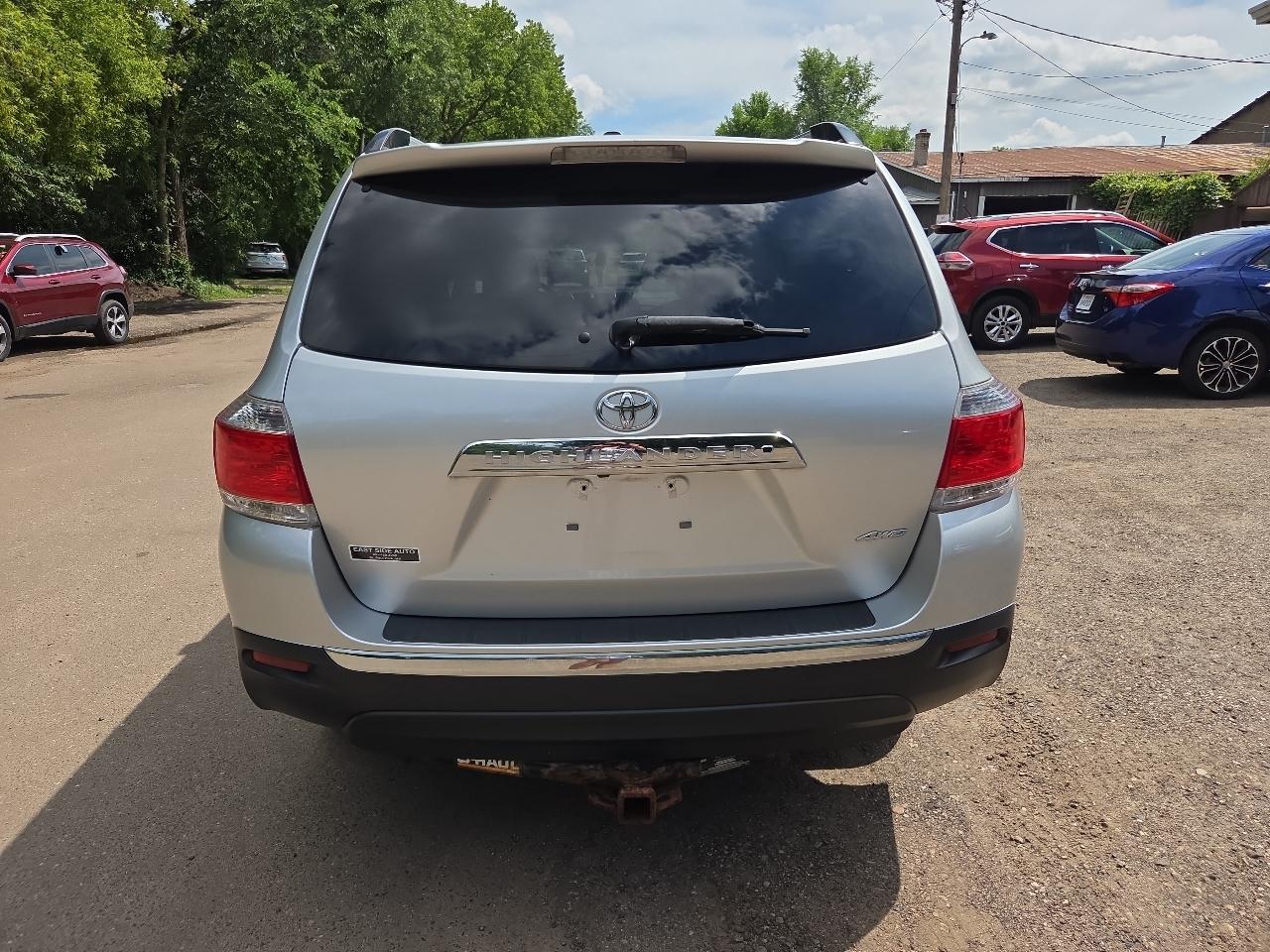 Toyota Highlander 4WD 4dr V6 Limited (Natl) 2013