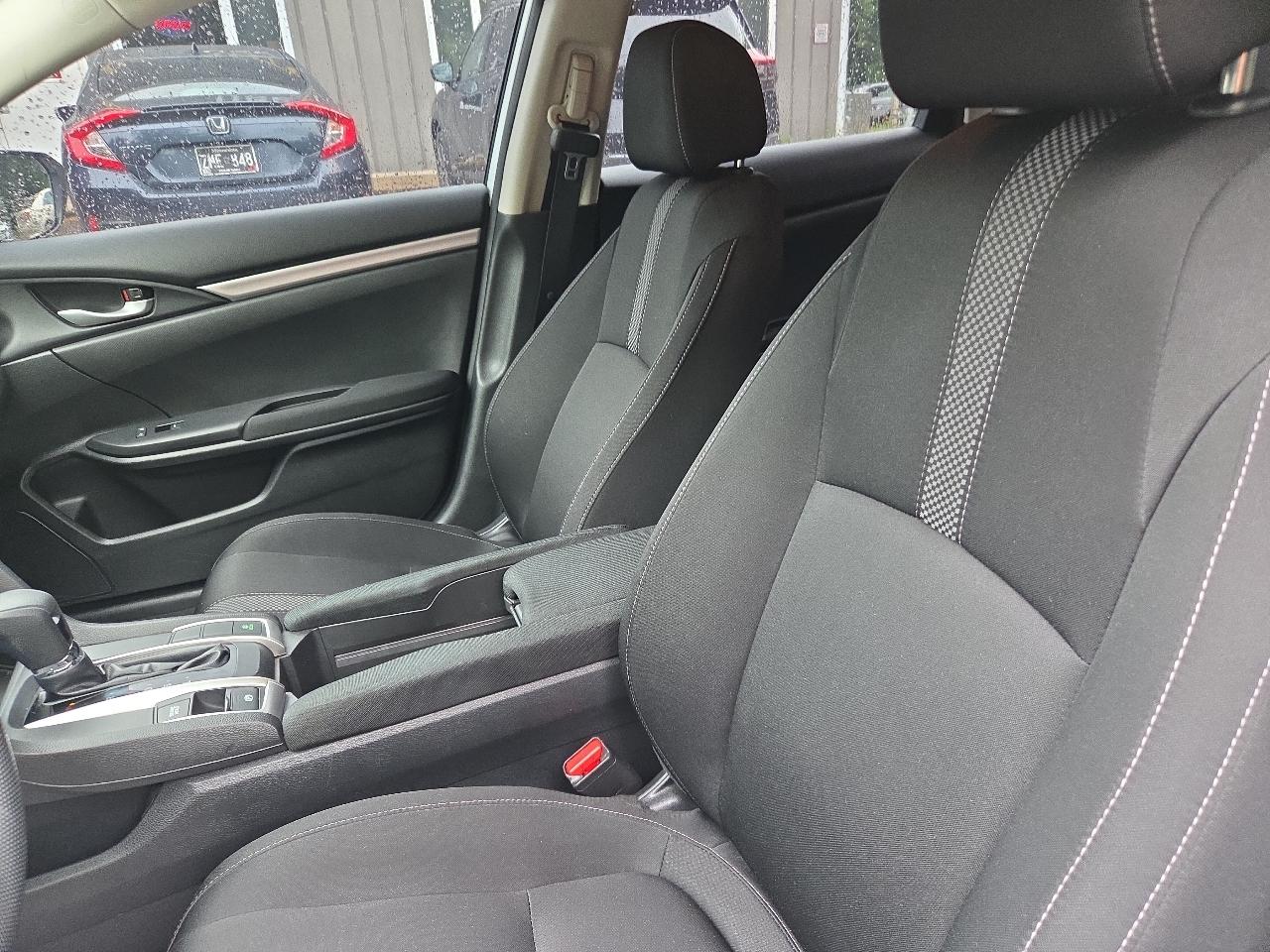 Honda Civic Sedan LX CVT 2020