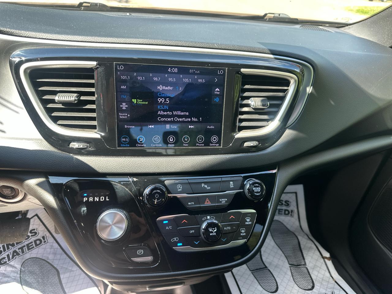 Chrysler Pacifica Touring L FWD 2020