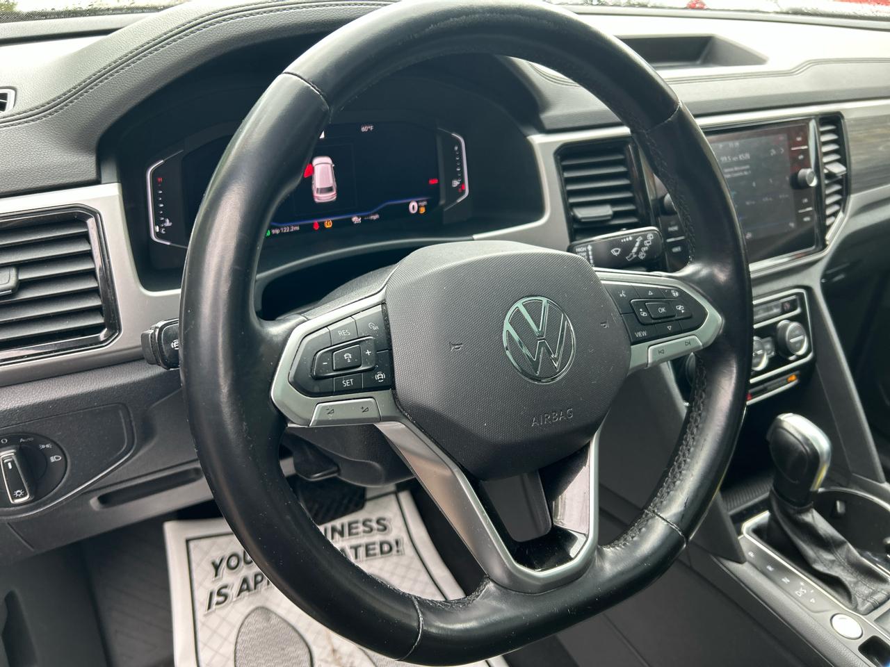 Volkswagen Atlas 3.6L V6 SEL FWD *Ltd Avail* 2021