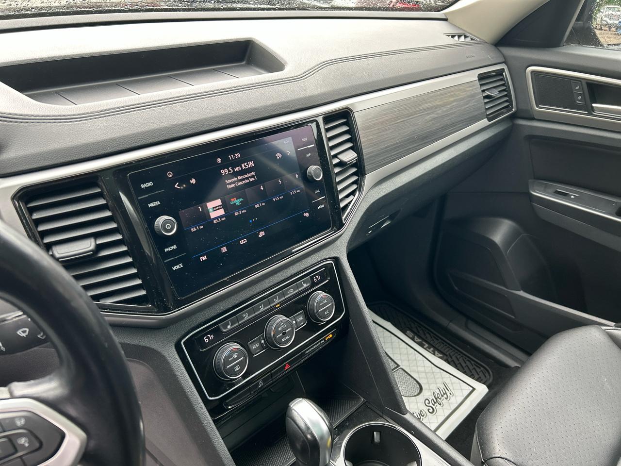 Volkswagen Atlas 3.6L V6 SEL FWD *Ltd Avail* 2021