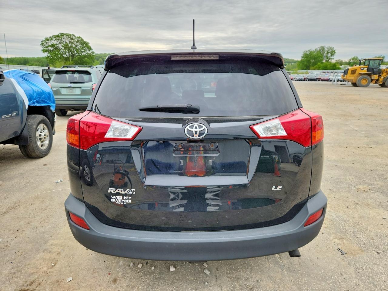 Toyota RAV4 FWD 4dr LE (Natl) 2015