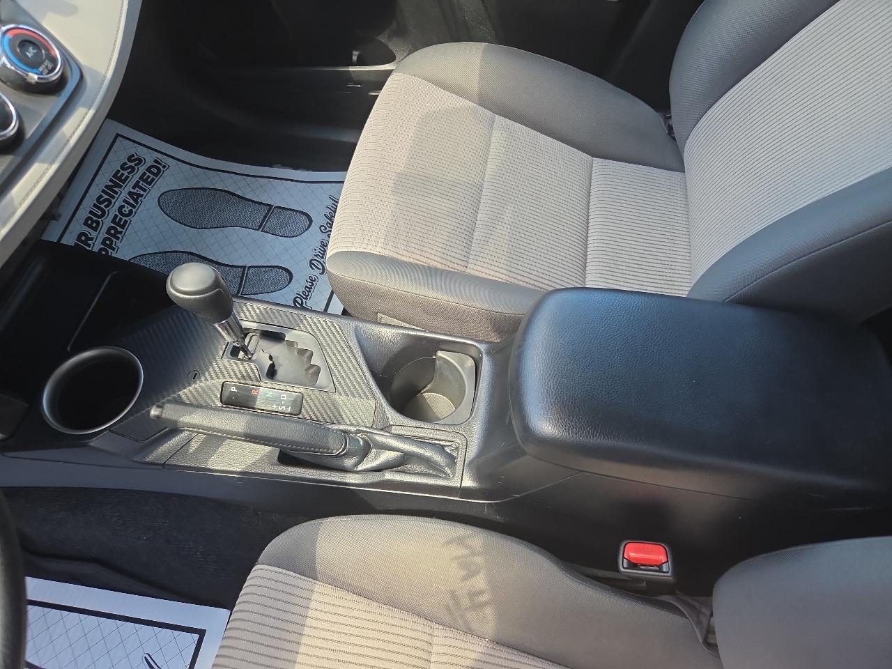 Toyota RAV4 FWD 4dr LE (Natl) 2015