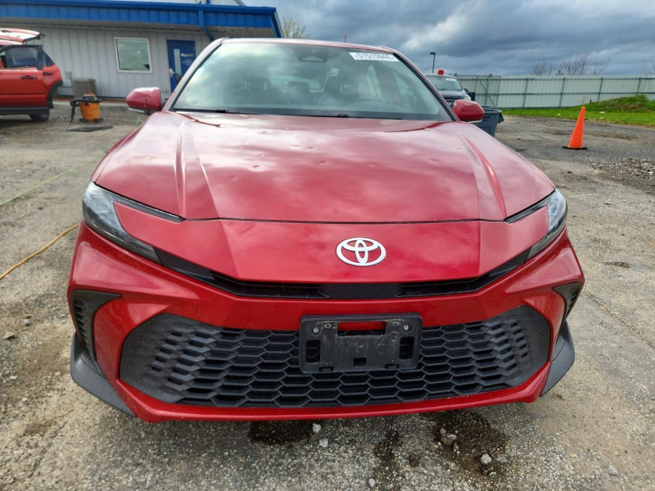 Toyota Camry LE (Natl) 2025