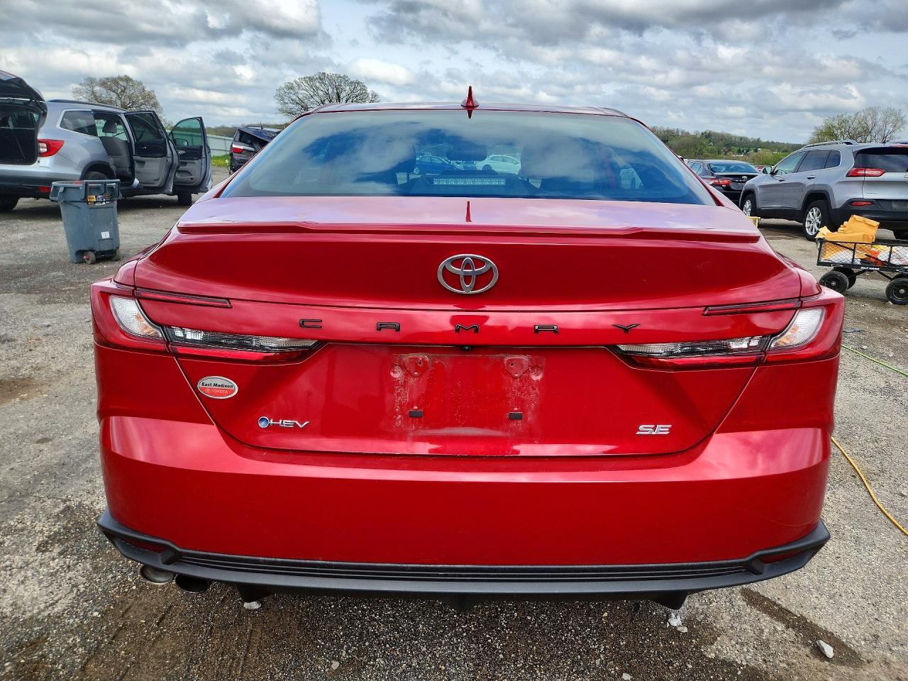 Toyota Camry LE (Natl) 2025