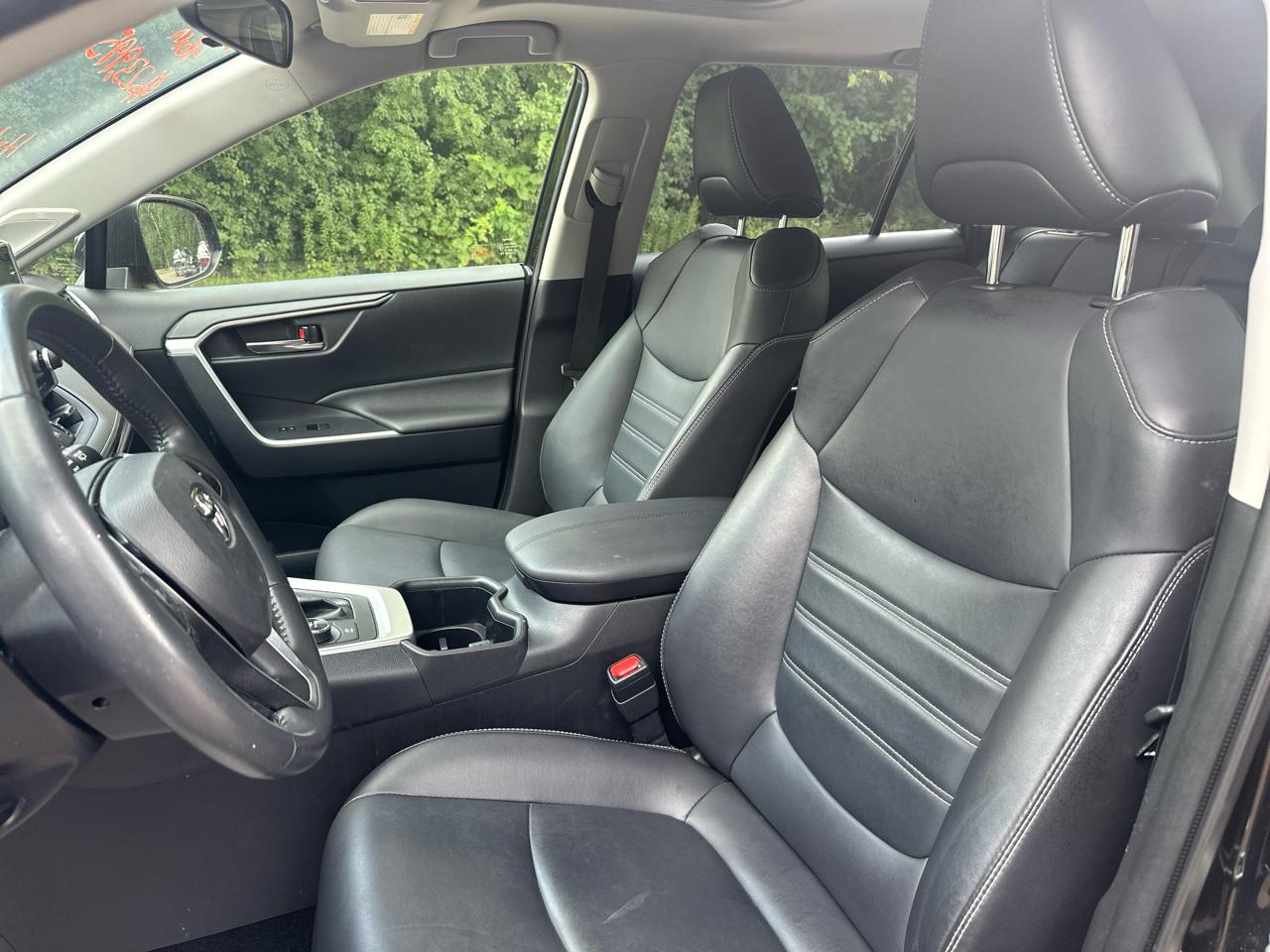 Toyota RAV4 Hybrid XLE Premium AWD (Natl) 2022