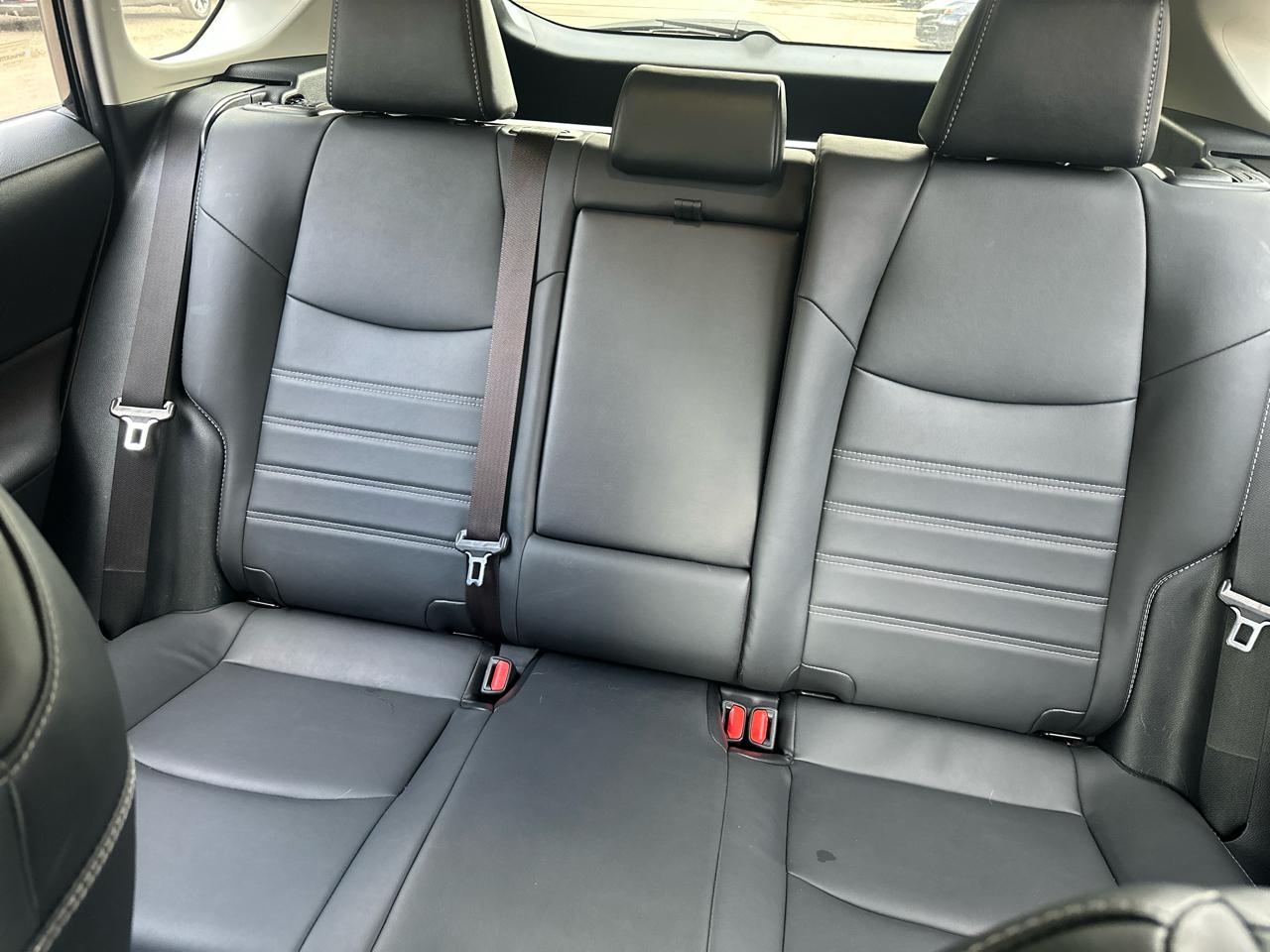 Toyota RAV4 Hybrid XLE Premium AWD (Natl) 2022