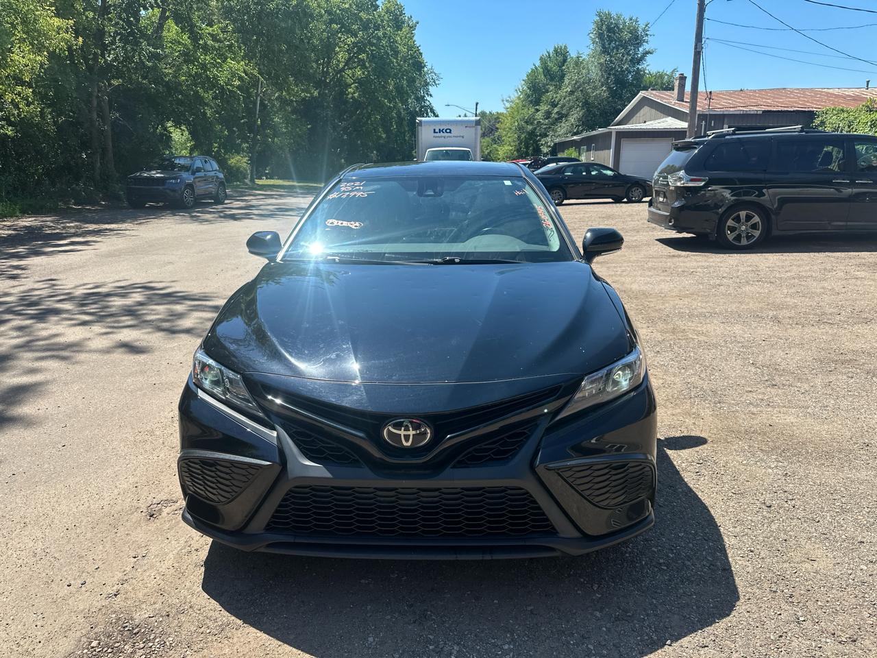 Toyota Camry SE Nightshade Auto (Natl) 2021