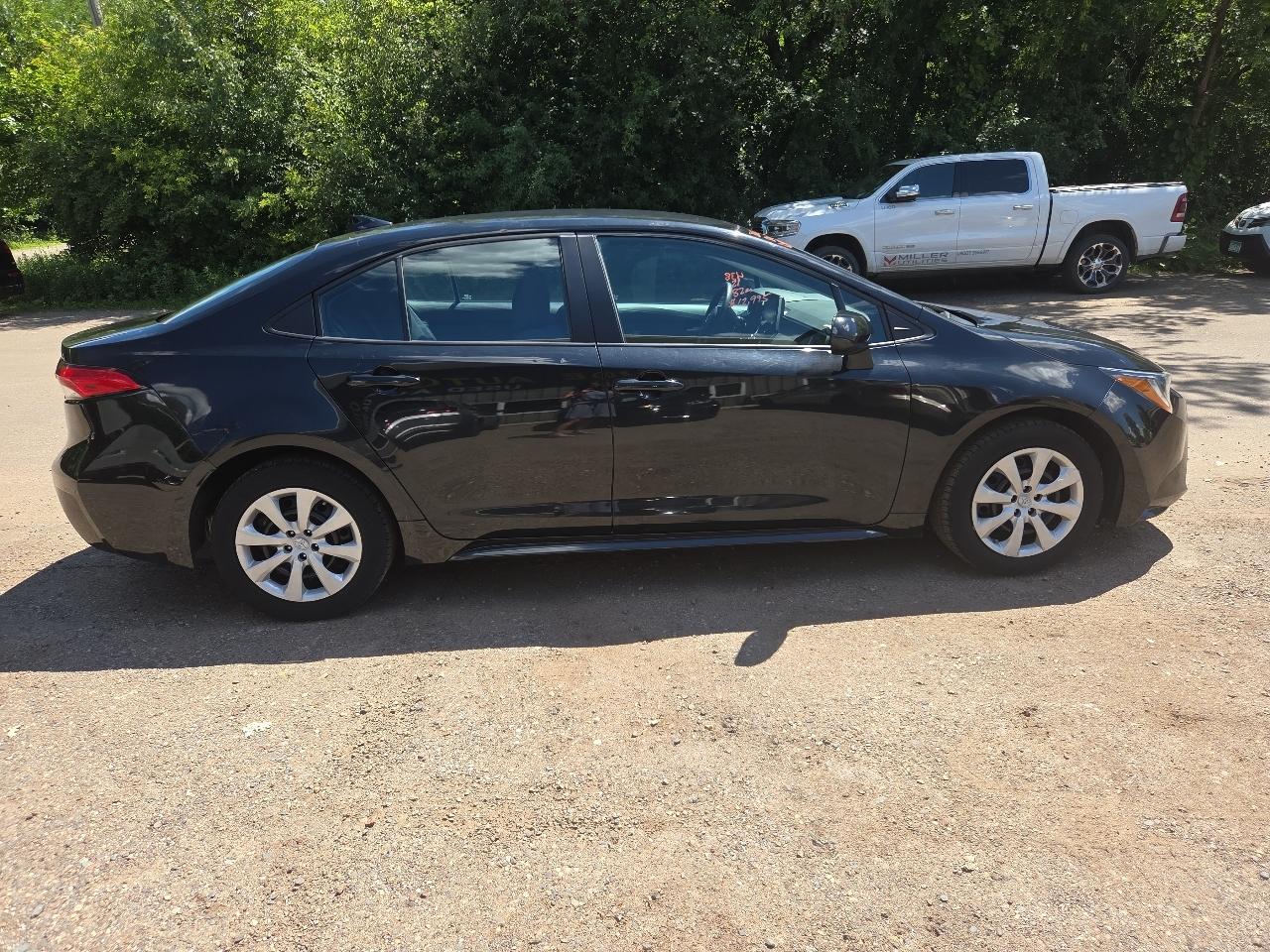 Toyota Corolla LE CVT (Natl) 2021